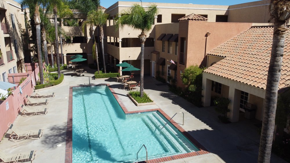 Canyon Club Senior Apartments