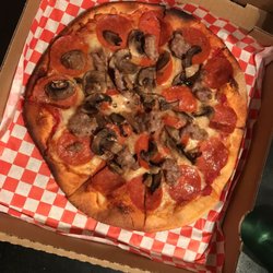 Nic S Wood Fired Pizza Closed Order Online 26 Photos 50 Photo Of Nic S Wood Fired Pizza Pleasanton Ca United States