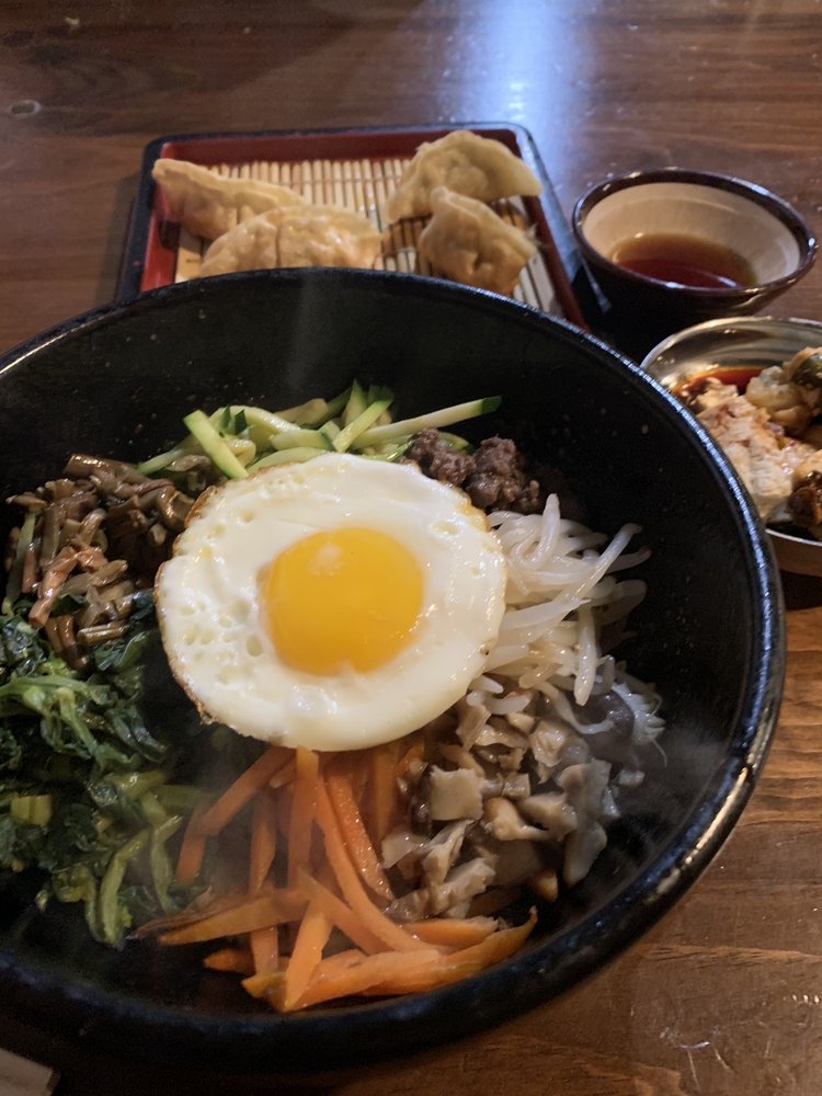 May's Sushi Bar & Grill