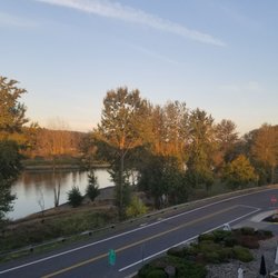 Best Western Plus Rivers Hotel 54 Photos 55 Reviews Hotels Photo Of Best Western Plus Rivers Hotel Oregon City Or United States