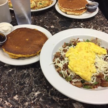 Mauri S Famous Cafe Mundelein Mauri S Famous Cafe Mundelein
