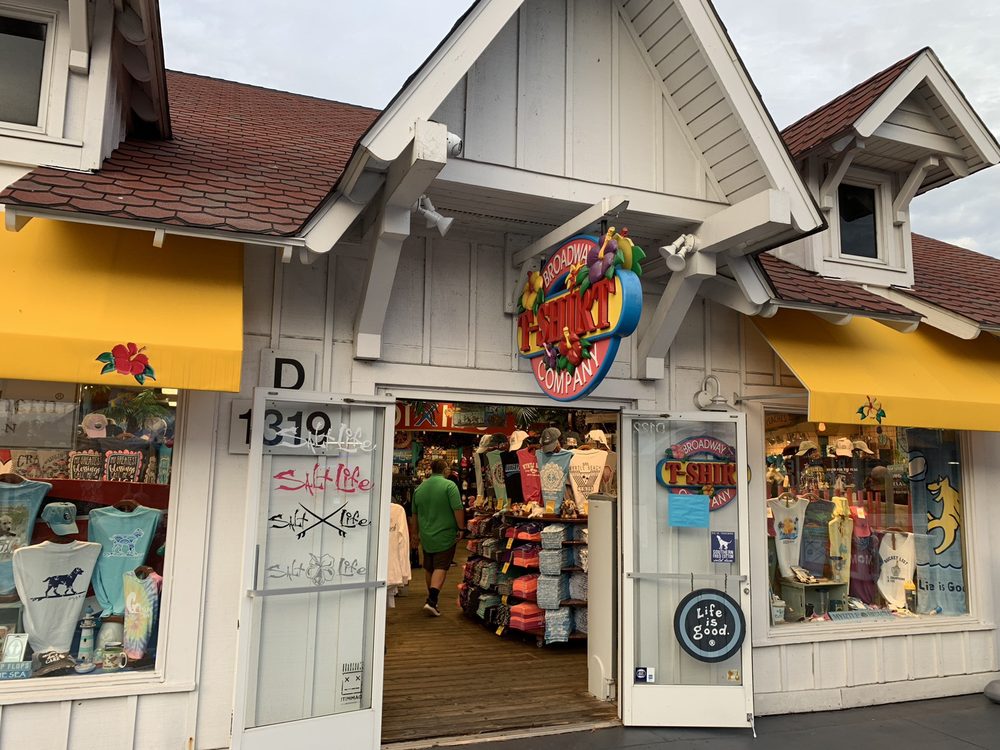 Broadway T Shirt Company Men's Clothing 1319 Celebrity Cir, Myrtle
