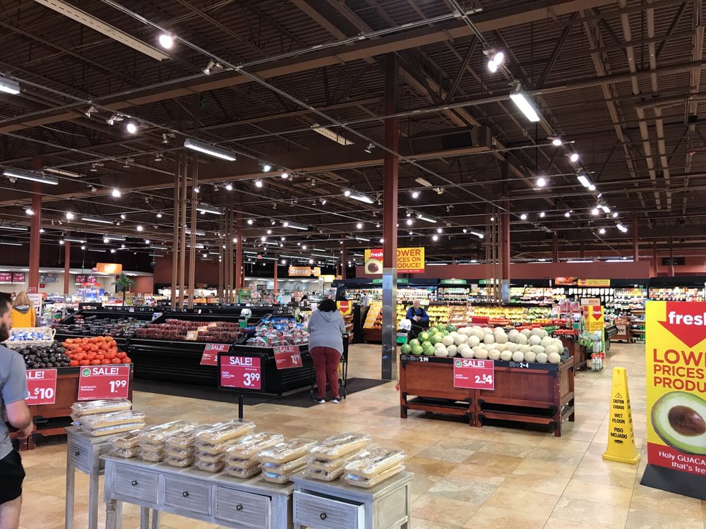 Giant Eagle 10 Photos & 12 Reviews Grocery 230 Howe Ave, Cuyahoga