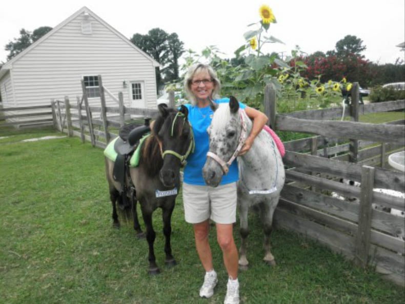 We Bring The Farm To You Pony Rides And Barnyard Petting Zoos That Photo Of Beach Party Ponies Petting Zoo Virginia Va United States