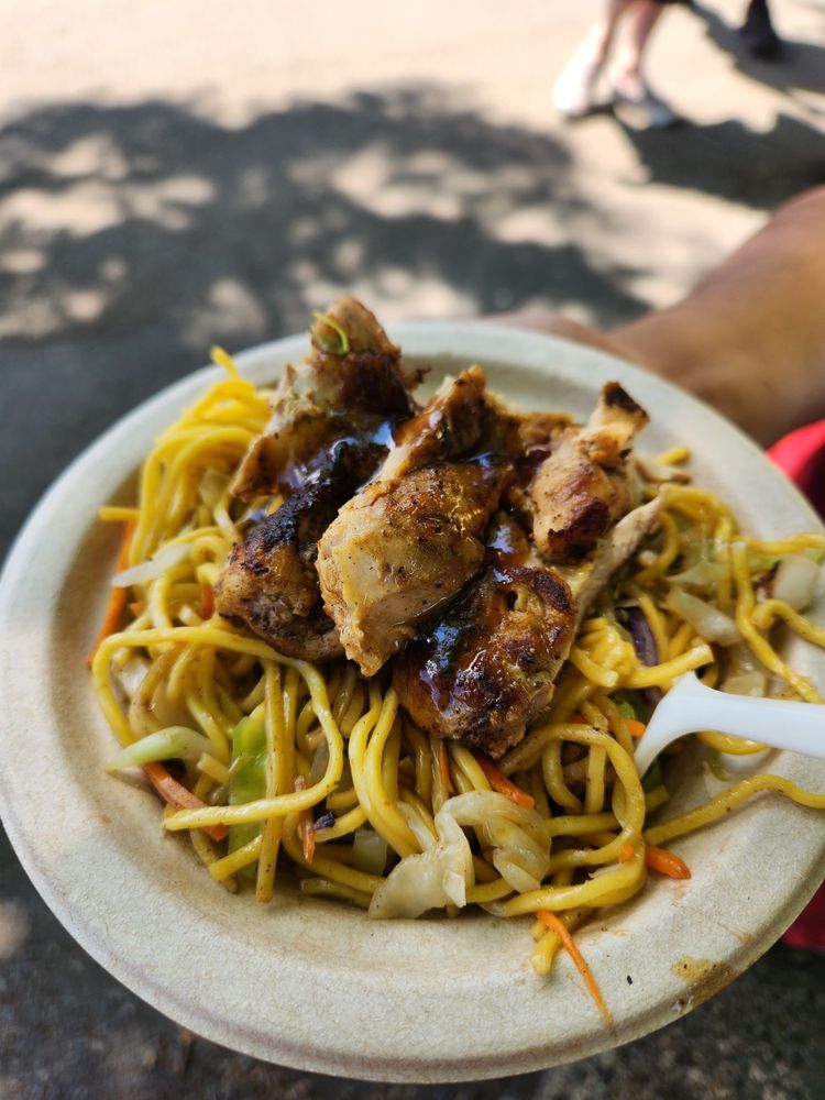 Kama'Aina Hawaiian Grill