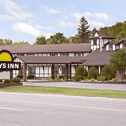 Days Inn Munising Hotels M 28 East Mi Phone Number Photo Of Days Inn Munising Mi United States