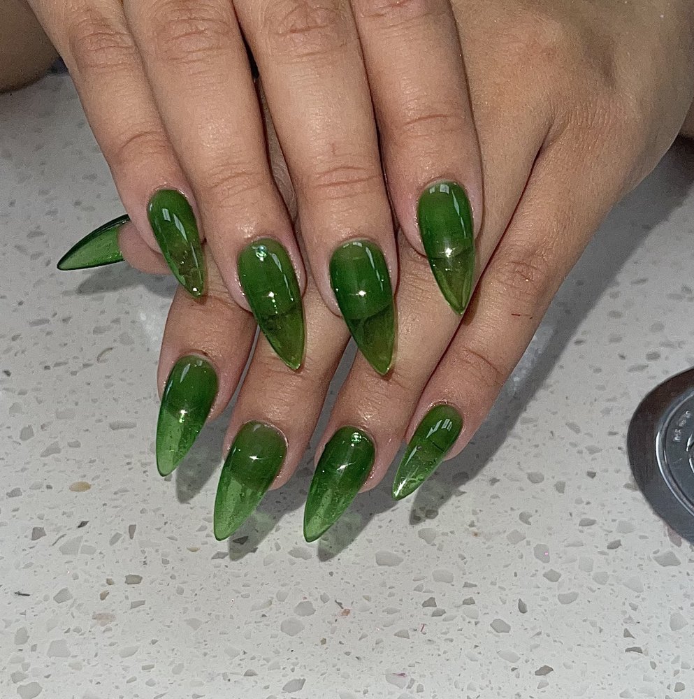 Paint Nails & Spa