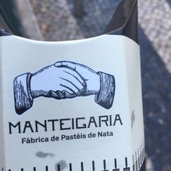 A mancha escura em danos de pele