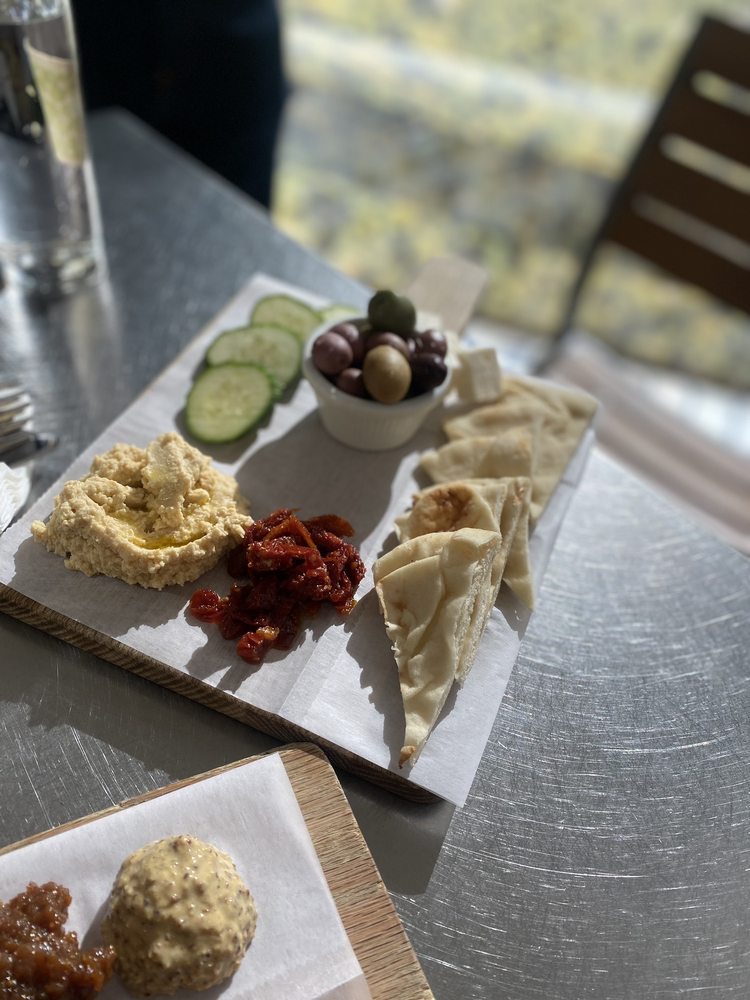 Vino Volo - Terminal 1