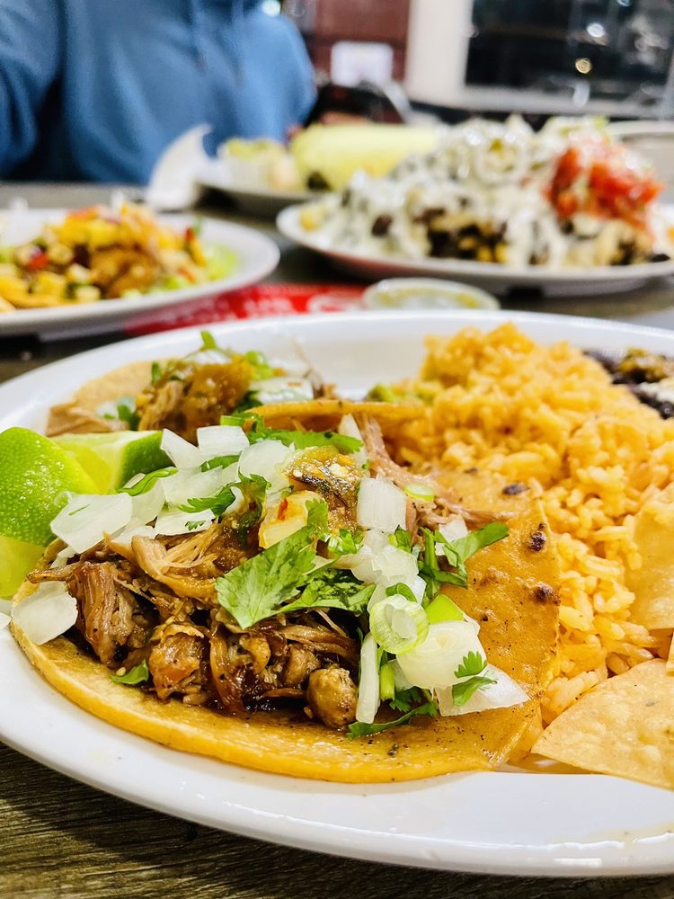 Benny's Tacos & Rotisserie Chicken - Culver City