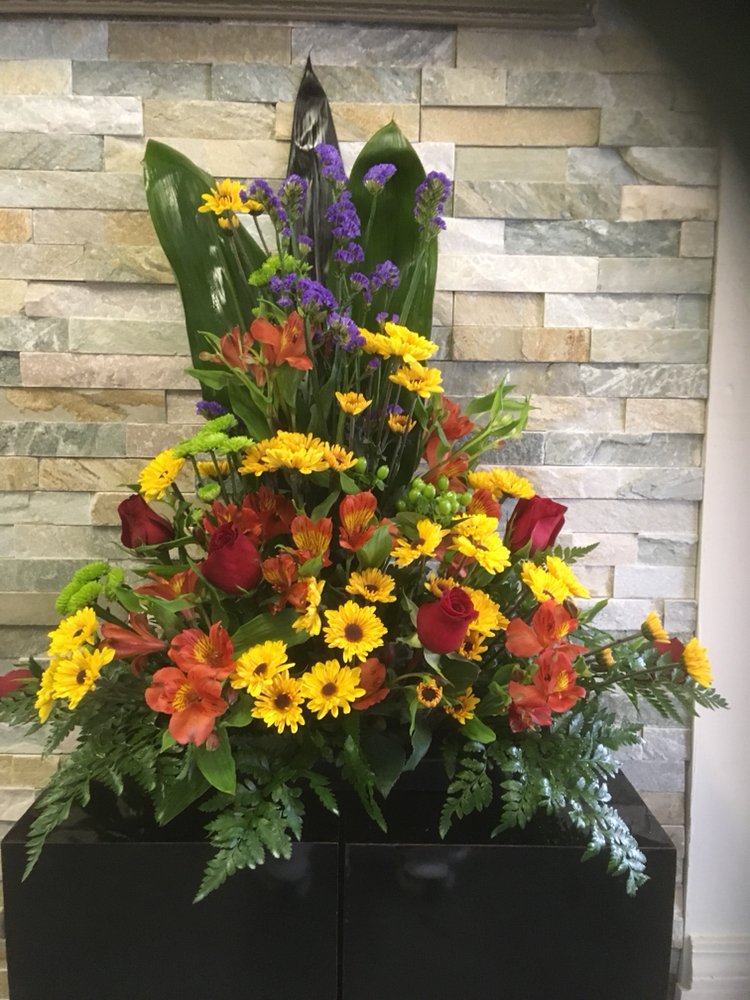 Englewood Florist 74 Photos & 14 Reviews Florists 923 N 2nd St