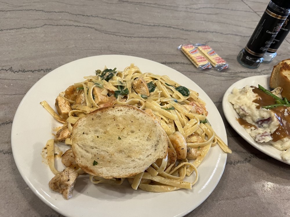 Annabelle's Restaurant & Pub