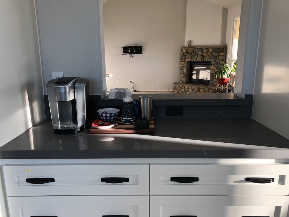 image of business Emerald Tile and Stone