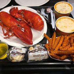 Docks Seafood 143 Photos 196 Reviews 15 Evans St Photo Of Docks Seafood South Portland Me United States Great Steamed Lobster