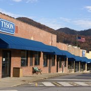 Tyson Furniture 14 Photos S 109 Broadway St Betty Tyson Photo Of Furniture Black Mountain Nc United States Occupies