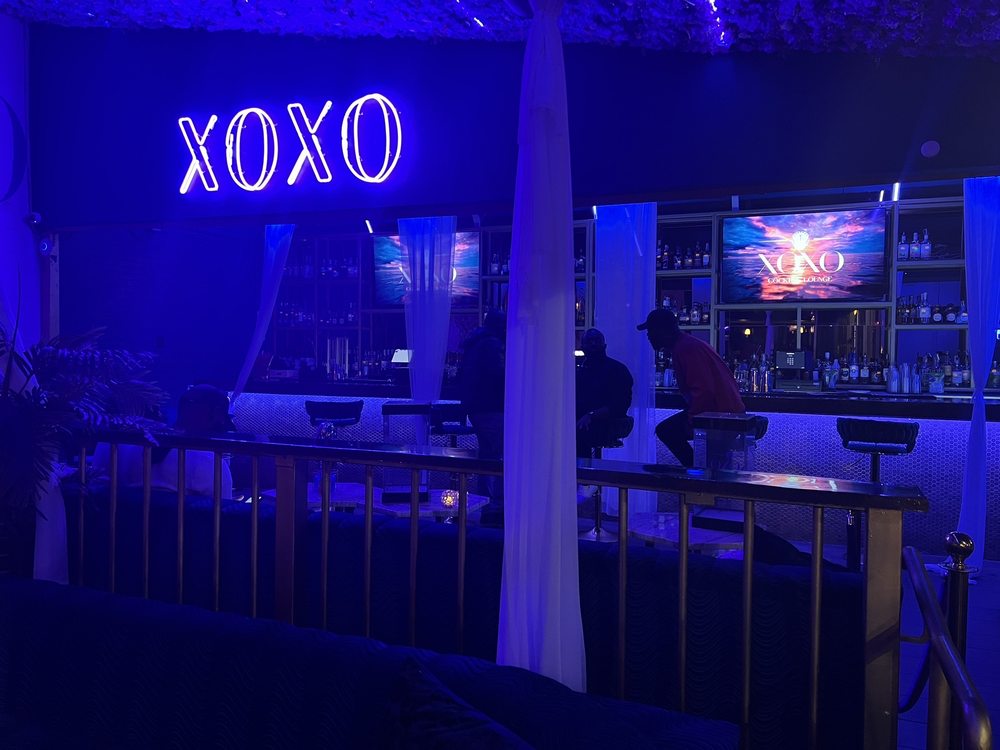 XoXo Cocktail Lounge
