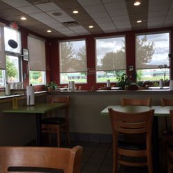 Billy Burger Bakery 48 Photos 102 Reviews Burgers 650 Photo Of Billy Burger Bakery Elverson Pa United States Dining Area