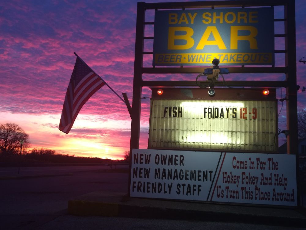 Bayshore Bar and Grill American (Traditional) 9432 Bay City