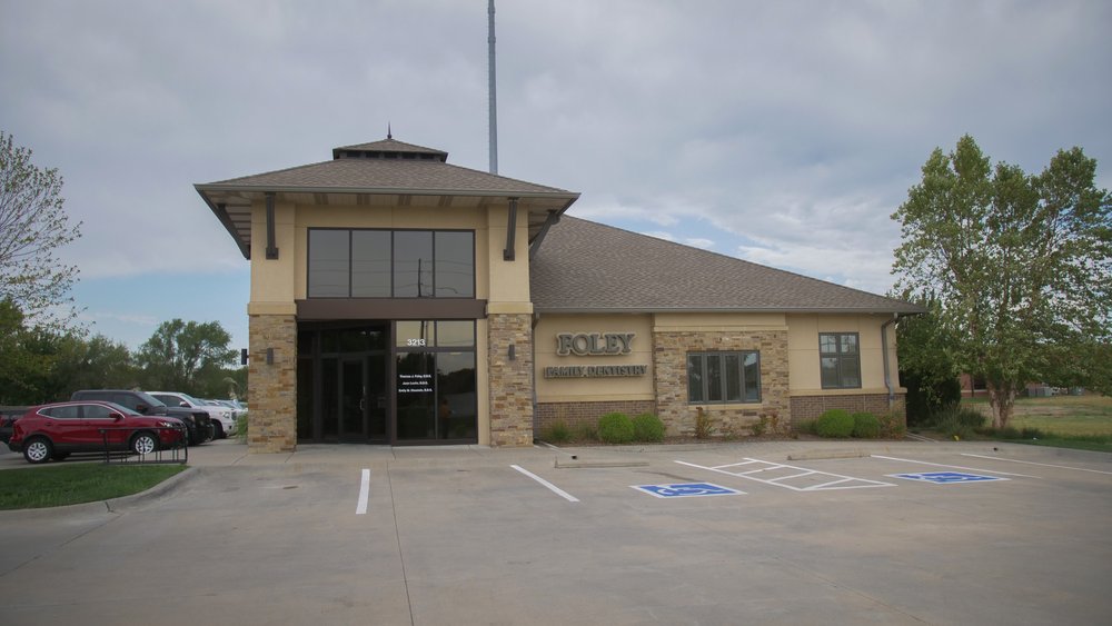 image of business Foley Family Dentistry - Thomas J. Foley and Emily M. Chastain