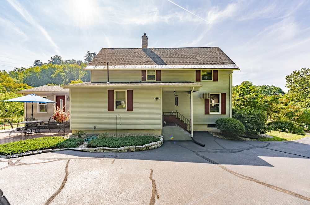 Andrea Levine Kennedy - YB Realty