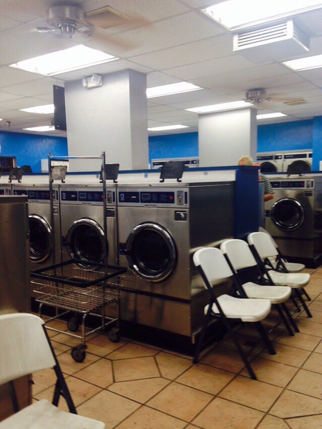 Valentine Laundry 12 Photos Laundry Services 13189 Palm Dr