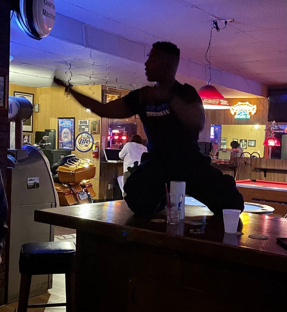 C J's Saloon
