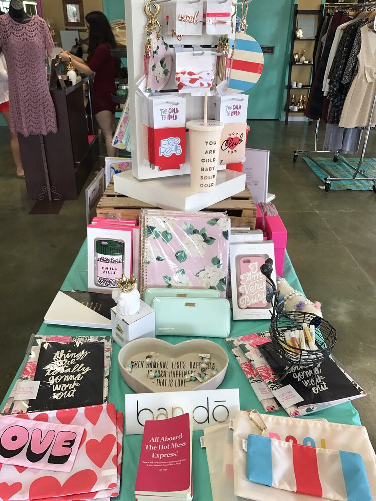 Maripoza Boutique
