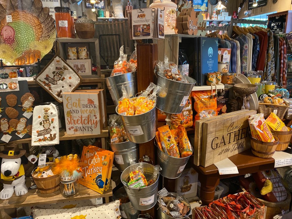 Cracker Barrel Old Country Store