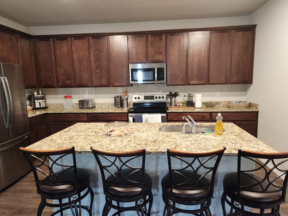 Desiree's Fresh Finish Cleaning Service