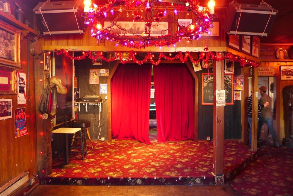 Old Western Saloon 96 Photos & 42 Reviews Dive Bars 11201 Hwy 1