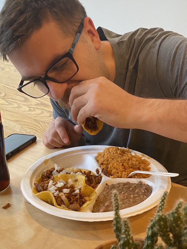 Rojo’s Mexican Food