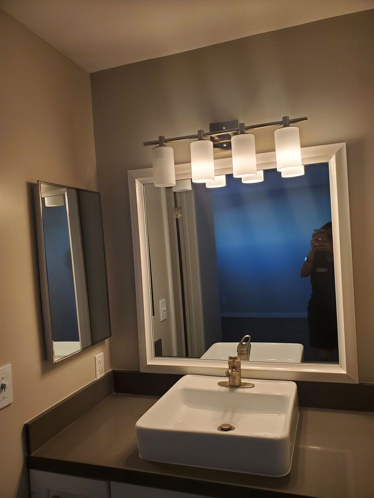 Mosaic at Western Apartments Homes