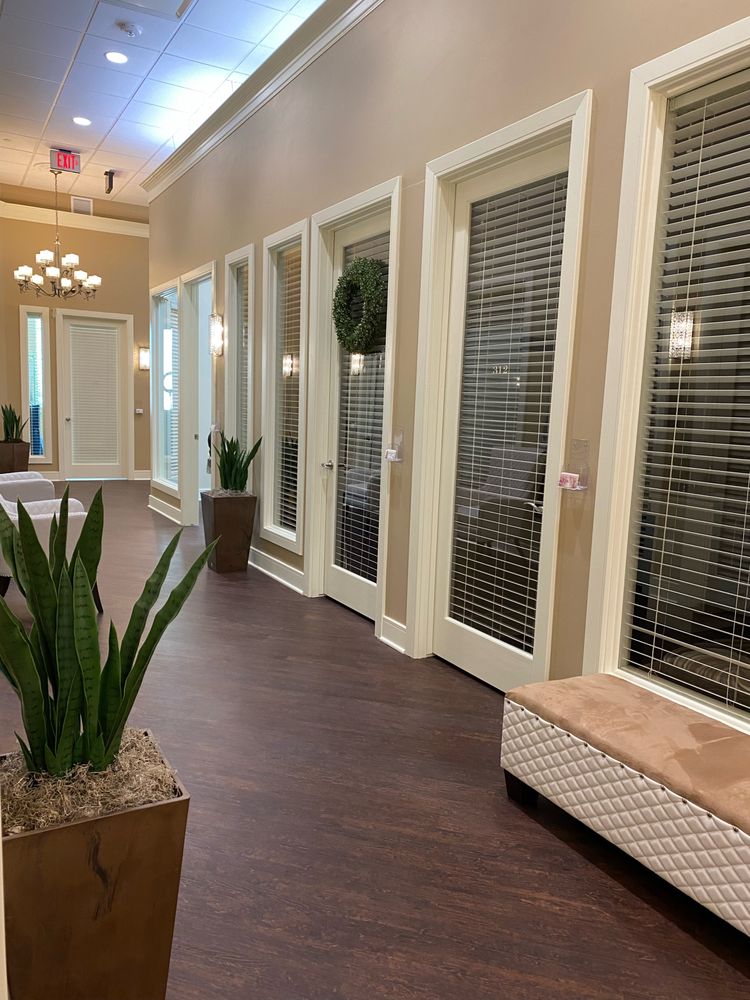 Rogers Premier Salon Suites in Valley Ranch