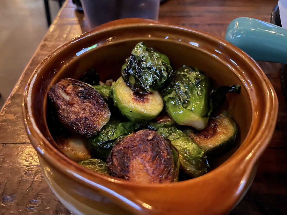 Crosstown Pub & Grill