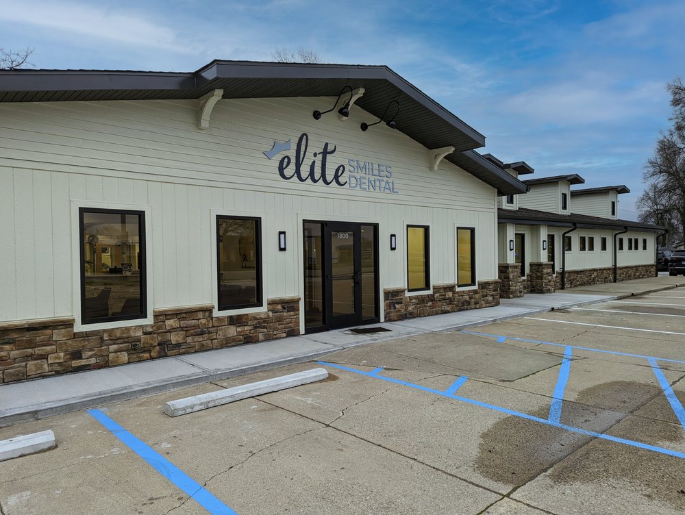 image of business Elite Smiles Dental