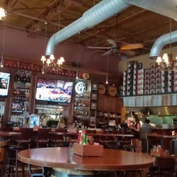 Whiskey Warehouse 206 Photos 304 Reviews Pubs 1221 The Plz Photo Of Whiskey Warehouse Charlotte Nc United States Interior
