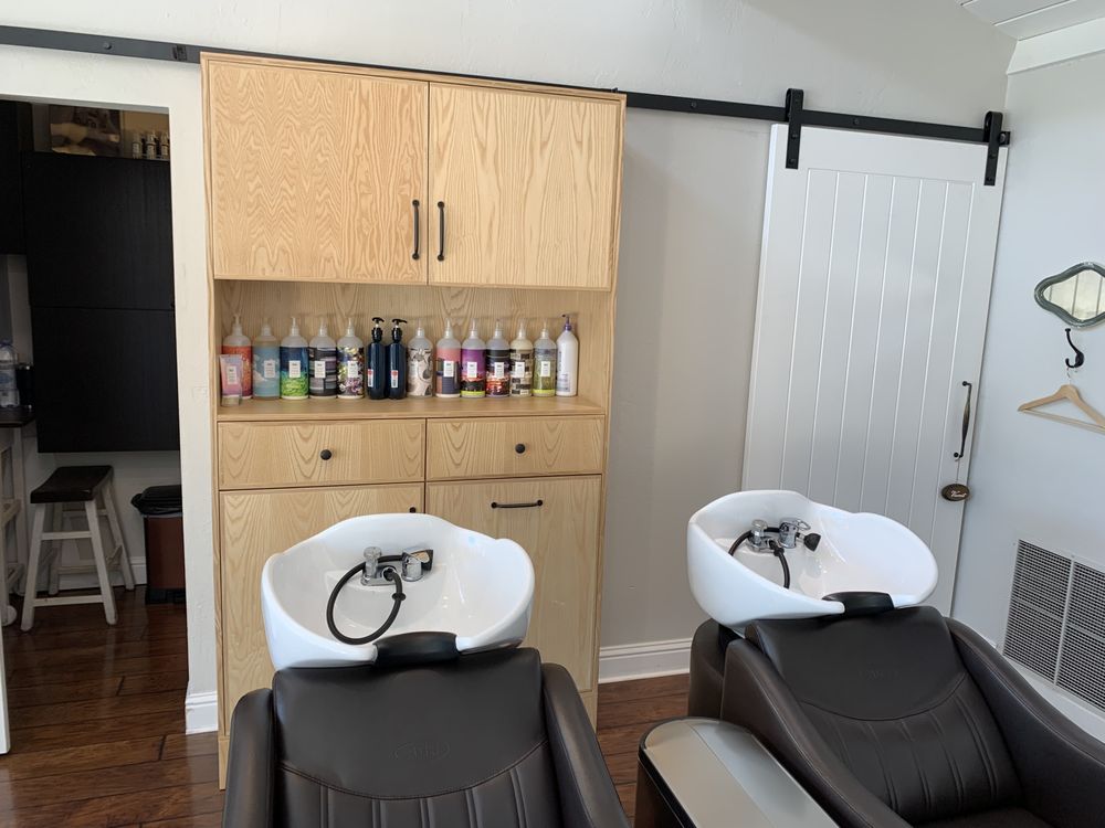 Helen & Sage Salon