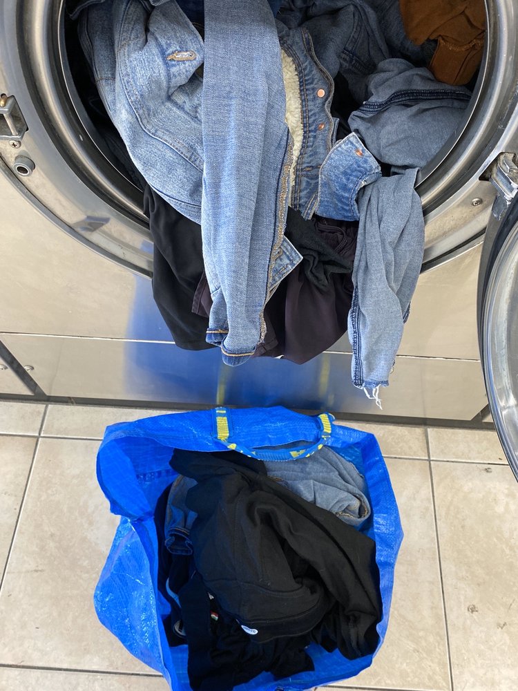 Happy Laundry