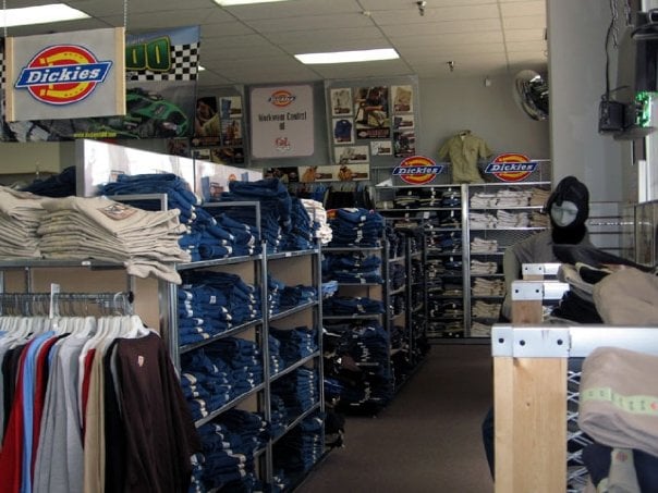 G\u0026L Clothing | 1801 Ingersoll Ave, Des 