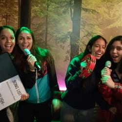 two assholes do karoke Two assholes do karoke
