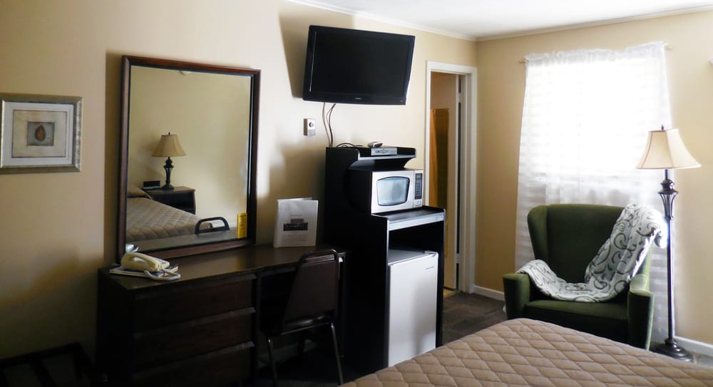 Lamplighter Motel