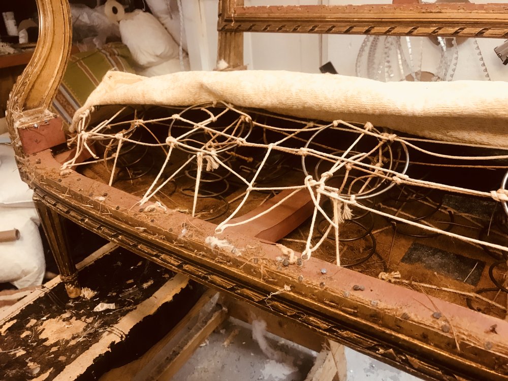 Livin Room Custom Upholstery & Design Studio
