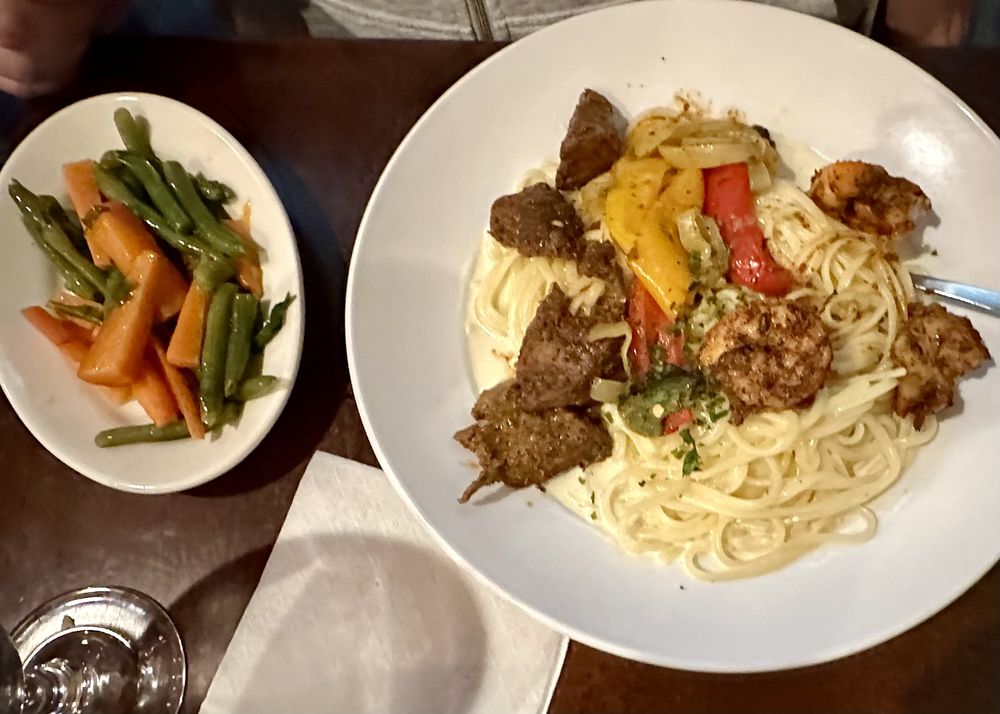 Cala Lily Restaurant And Bar