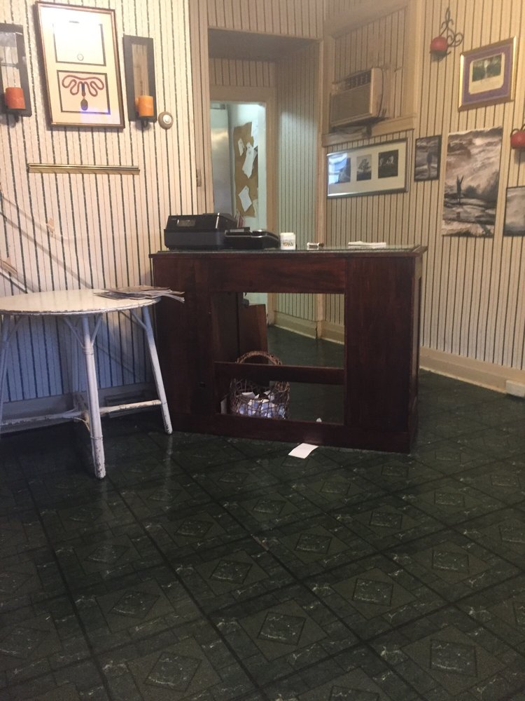 Eric & Renee's Gourmet Take-Out Shoppe
