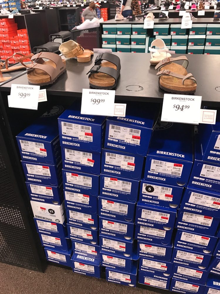 Off Broadway Shoes 11 Photos Shoe Stores 2615 Medical Center Pkwy