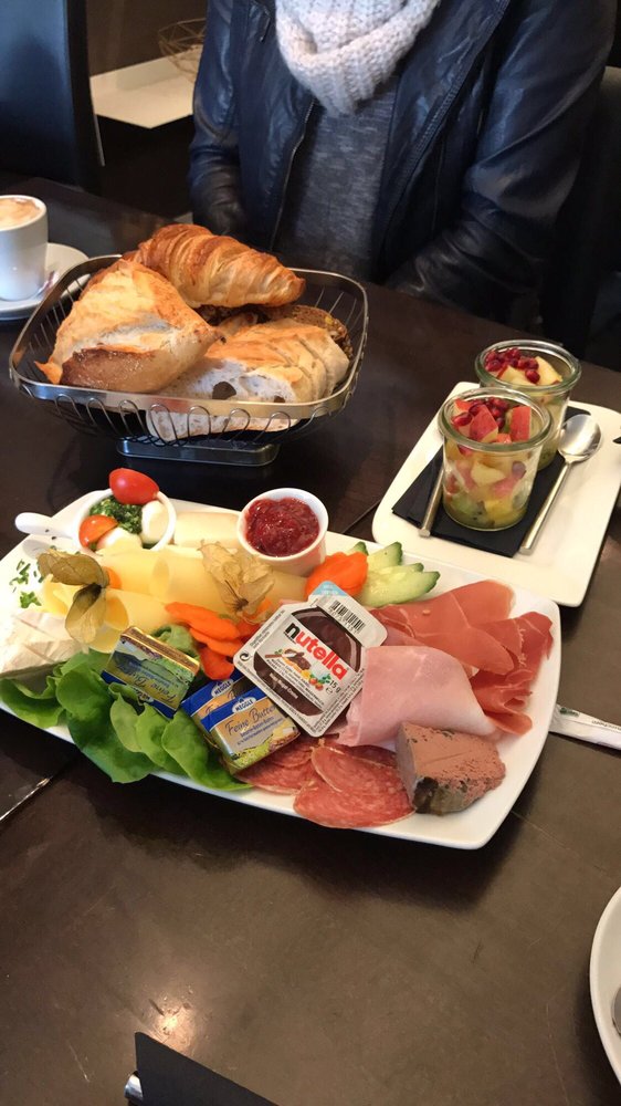 USAG Stuttgart Army Base in Stuttgart, Germany | MilitaryBases.com