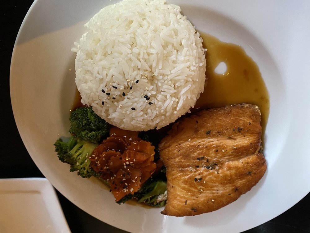 Sen Thai Asian Bistro