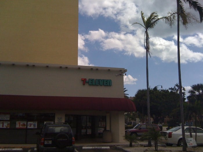 7-Eleven Photo