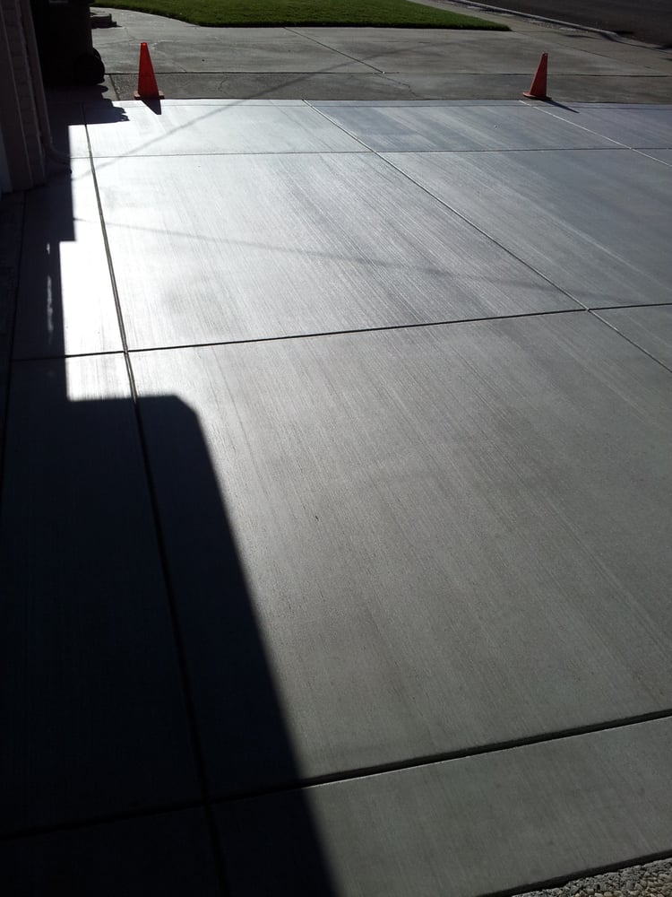 Concrete Driveway With Two Coats Wet Look Ii Sealer Nov 2017 Fremont 13 Photos For T Bar Concrete Construction