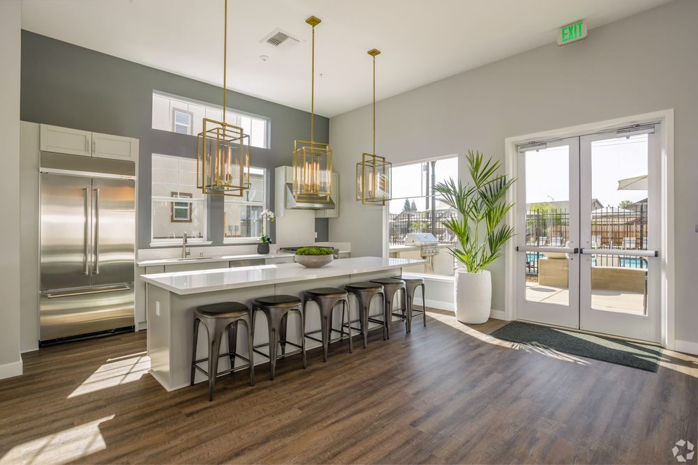 Eaton Ranch Apartments